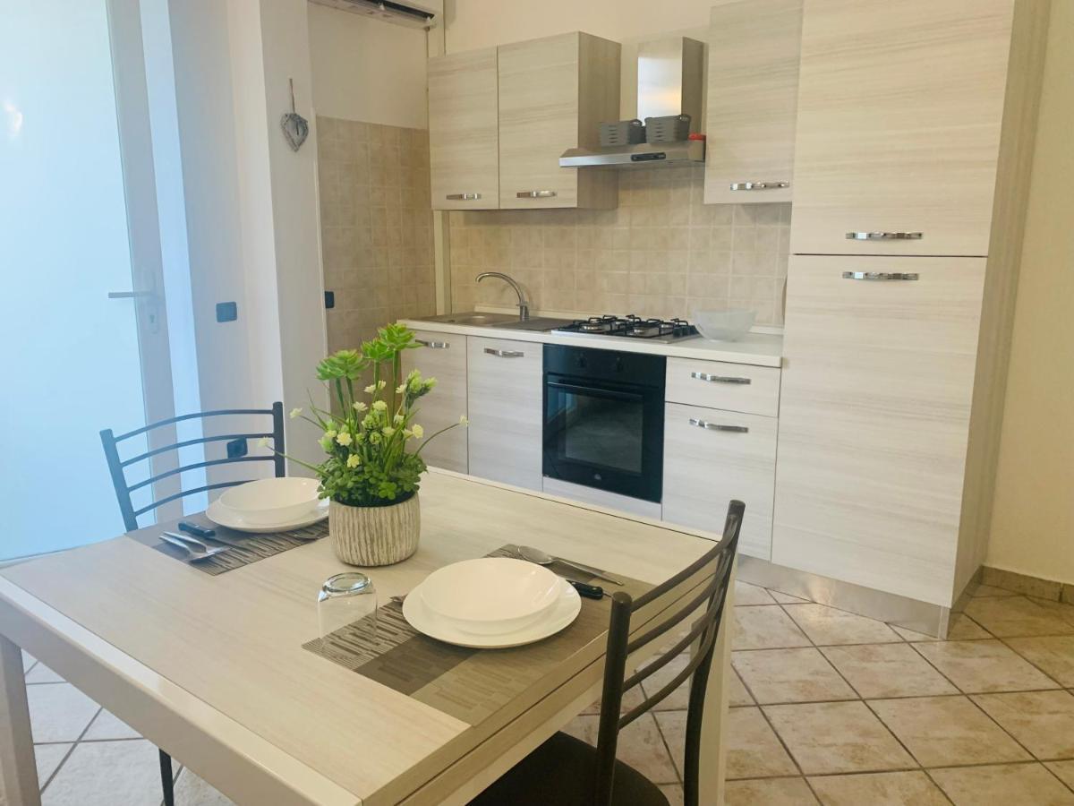 Il Cortiletto Apartment Somma Lombardo Bagian luar foto